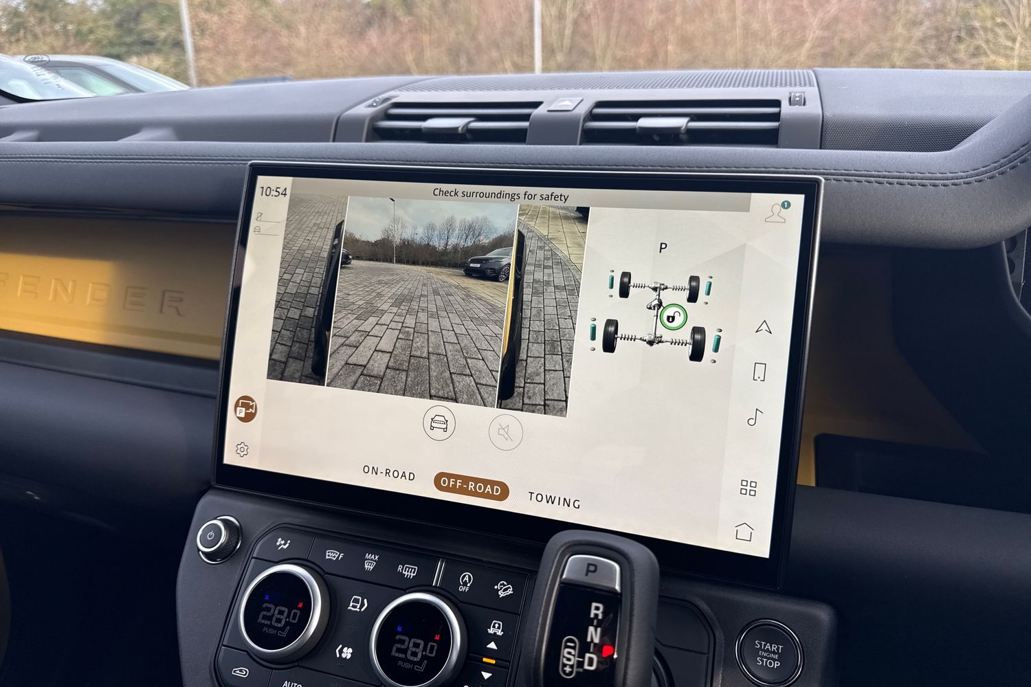 Used Land Rover Defender 110 2026 for sale - 77187300: Photo 38