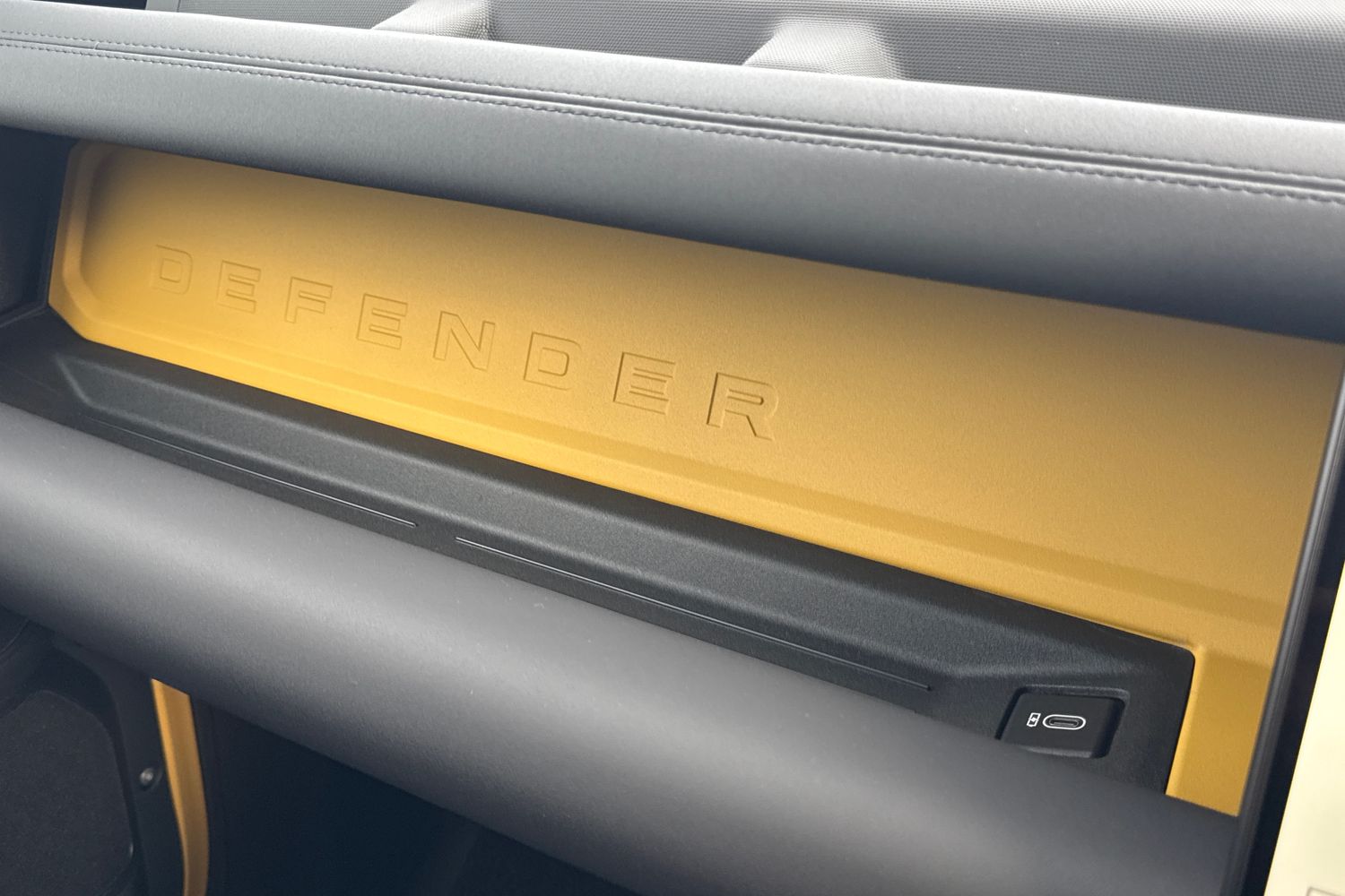 Used Land Rover Defender 110 2026 for sale - 77187300: Photo 45