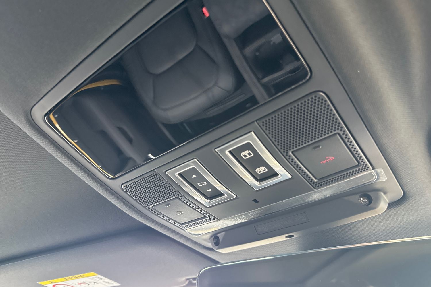 Used Land Rover Defender 110 2026 for sale - 77187300: Photo 46