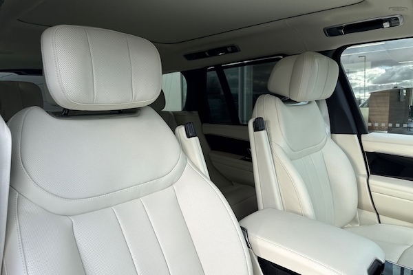 Used Land Rover Range Rover 2025 for sale - 76330801: Photo 10