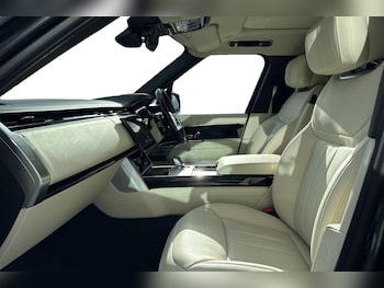 Used Land Rover Range Rover 2025 for sale - 76330801: Photo 3