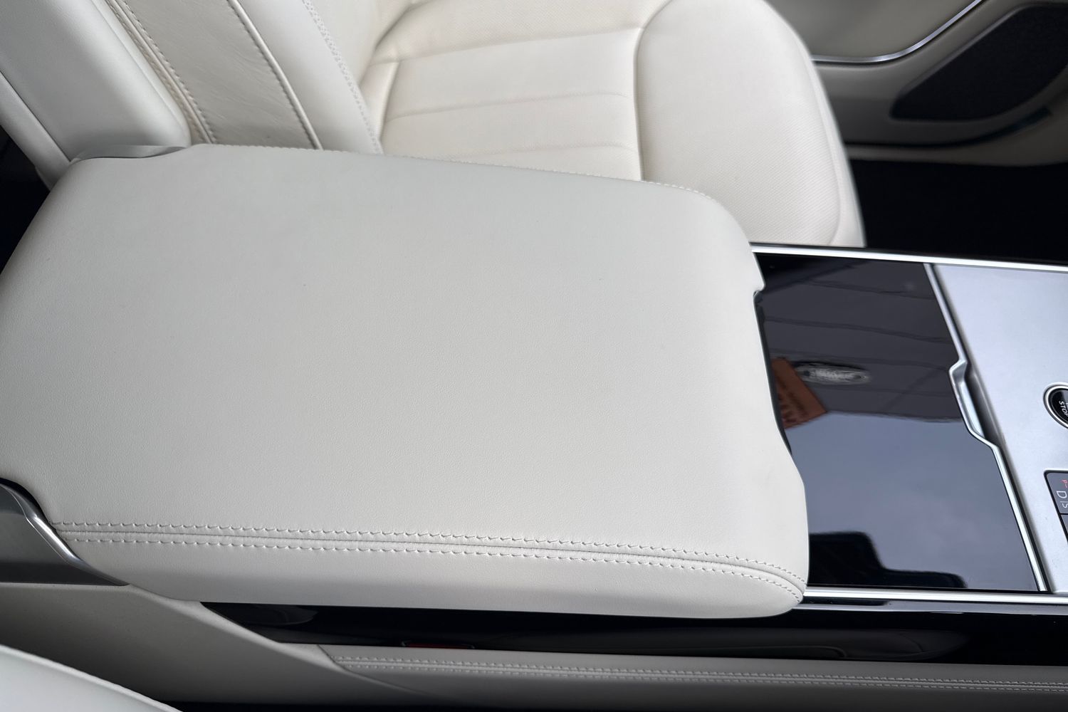 Used Land Rover Range Rover 2025 for sale - 76330801: Photo 50