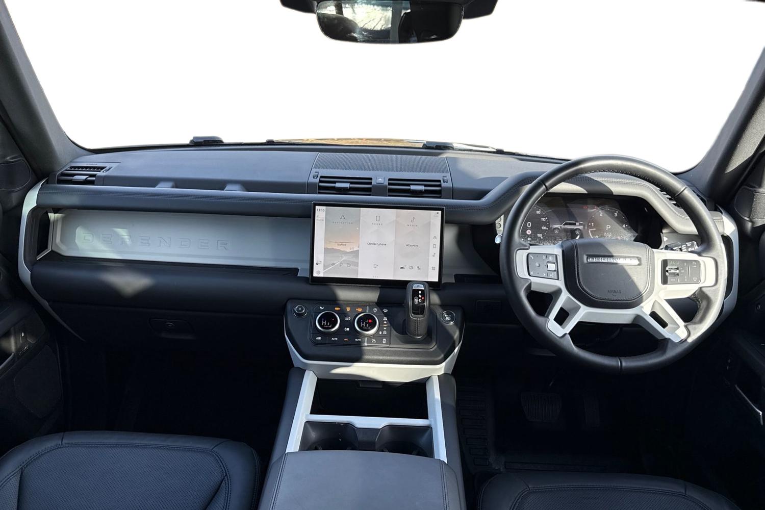 Used Land Rover Defender 110 2025 for sale - 78107537: Photo 10