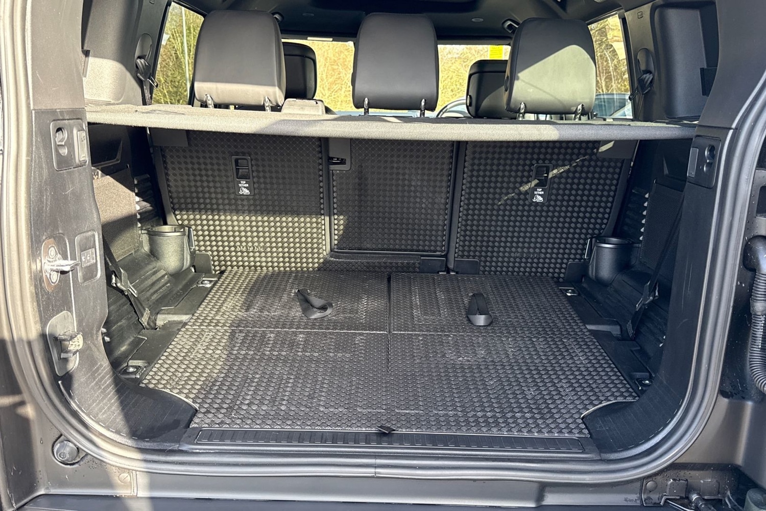 Used Land Rover Defender 110 2025 for sale - 78107537: Photo 11