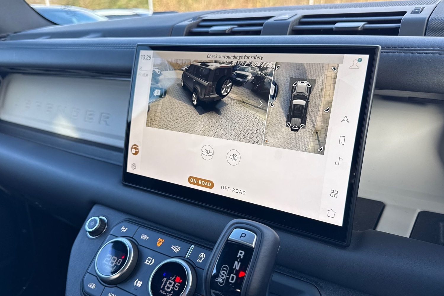 Used Land Rover Defender 110 2025 for sale - 78107537: Photo 13