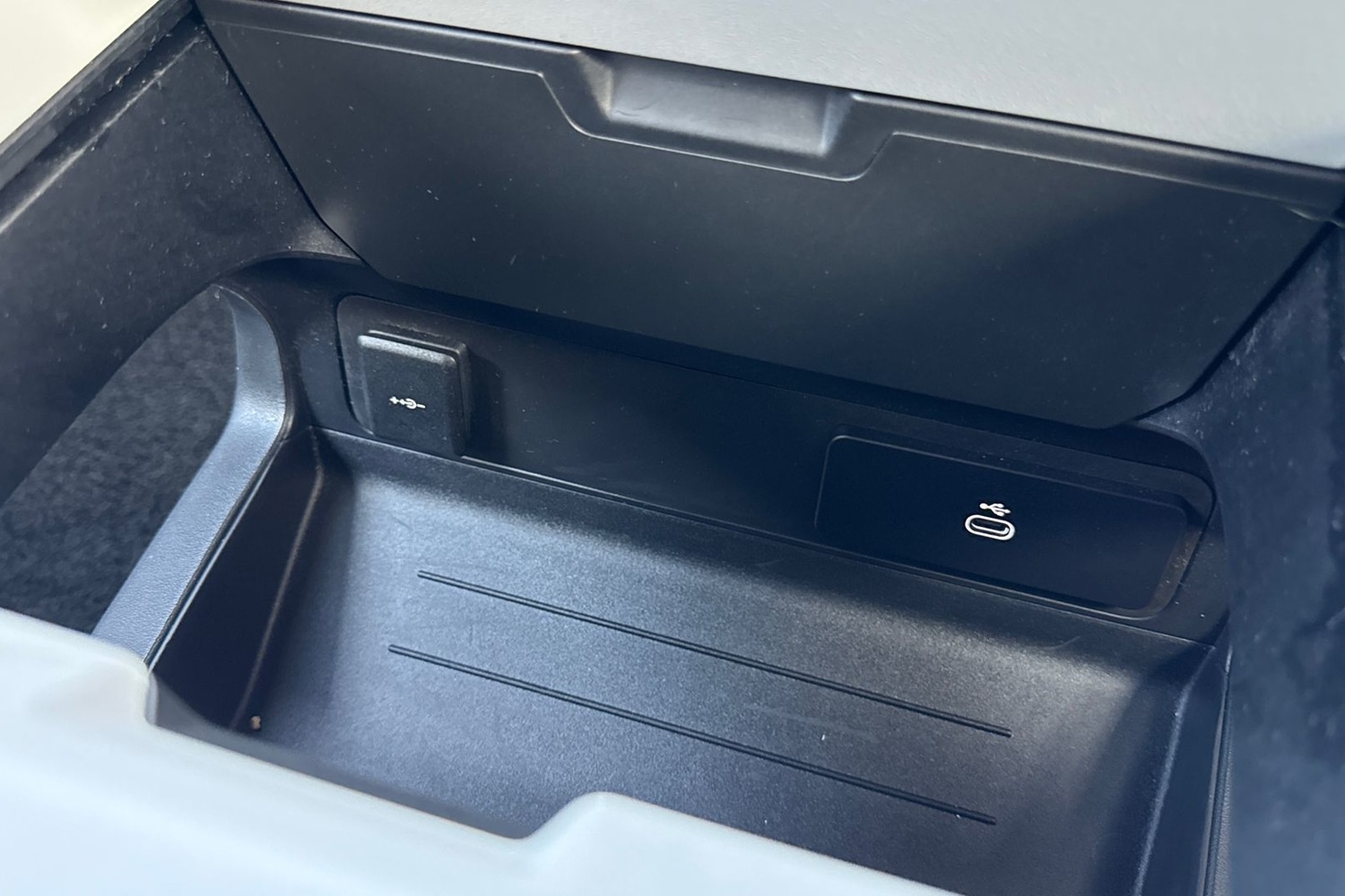 Used Land Rover Defender 110 2025 for sale - 78107537: Photo 42