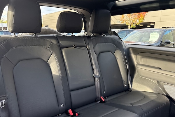 Used Land Rover Defender 90 2023 for sale - 76330797: Photo 31