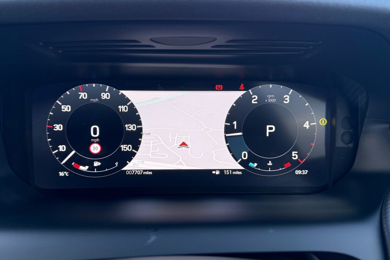 Used Land Rover Discovery Sport 2025 for sale - 76526951: Photo 17