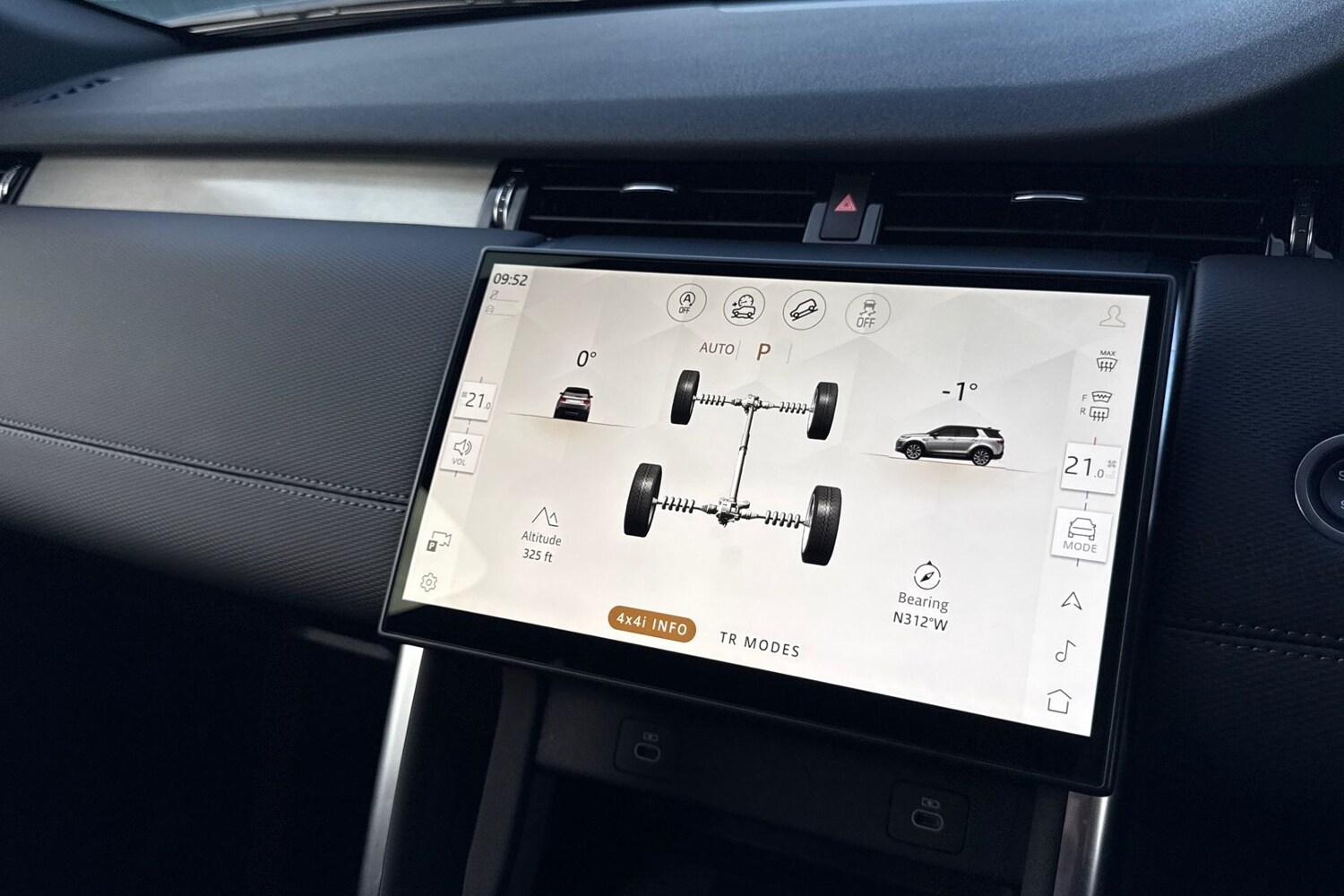 Used Land Rover Discovery Sport 2025 for sale - 76526951: Photo 39