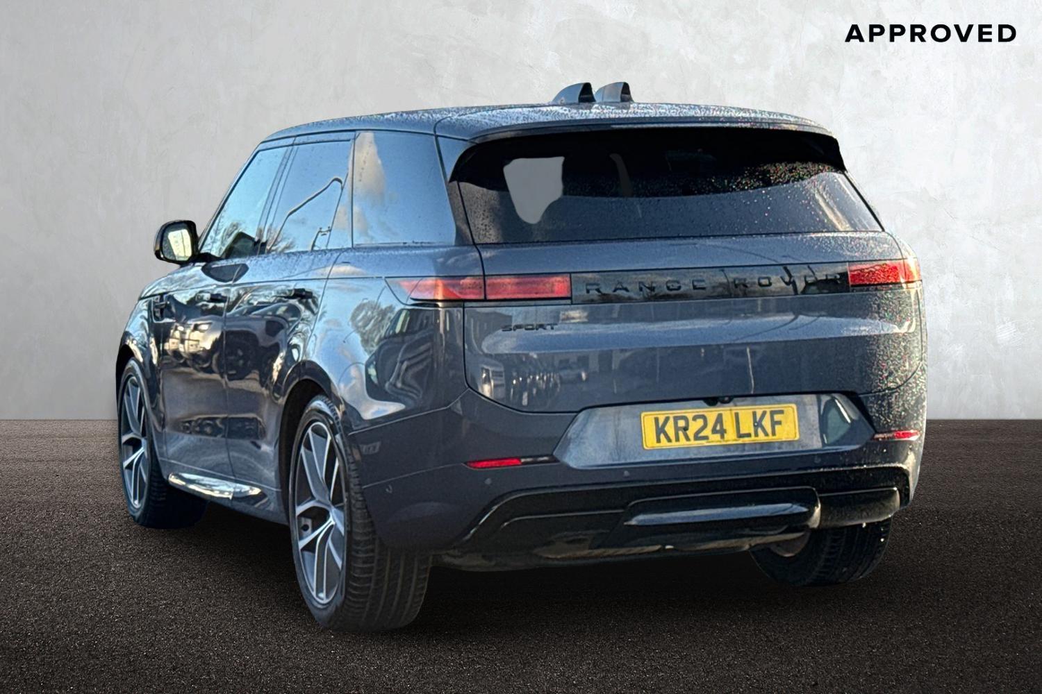 Used Land Rover Range Rover Sport 2024 for sale - 77011421: Photo 2