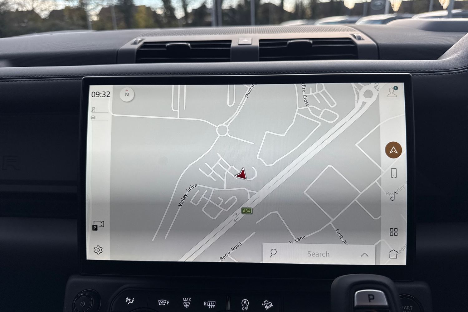 Used Land Rover Defender 110 2025 for sale - 76590427: Photo 14