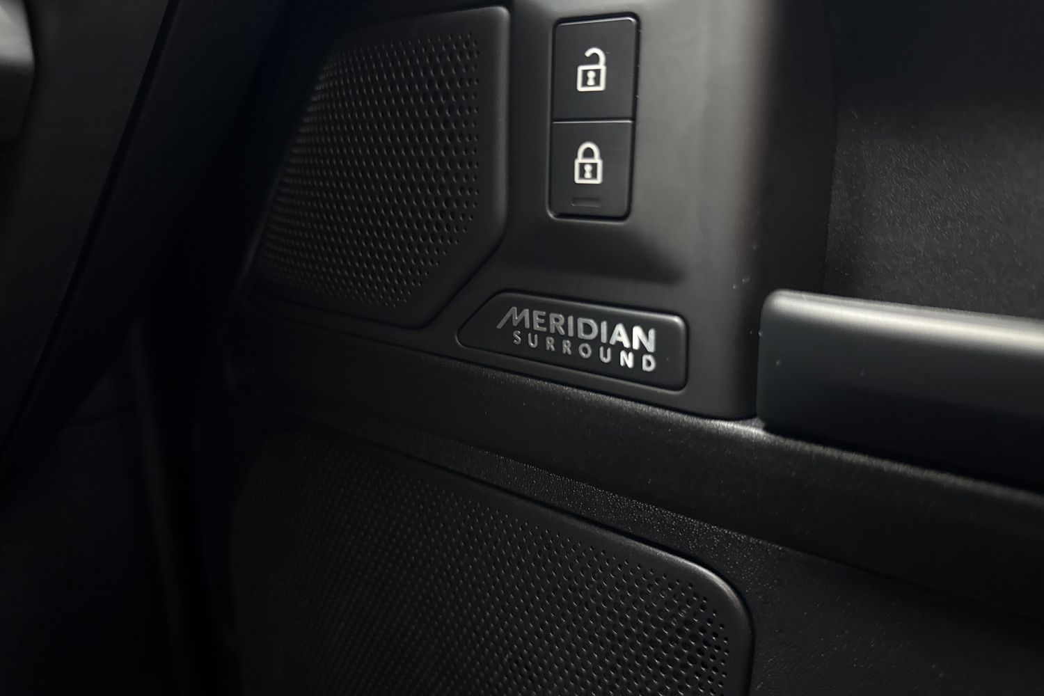 Used Land Rover Defender 110 2025 for sale - 76590427: Photo 34