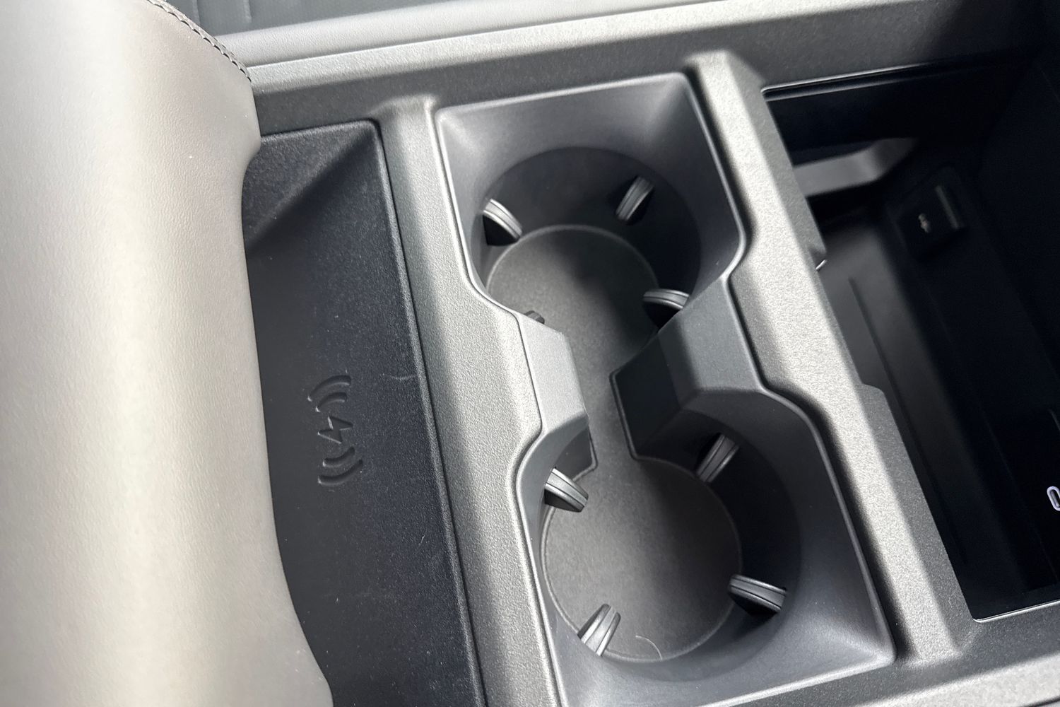 Used Land Rover Defender 110 2025 for sale - 76590427: Photo 49