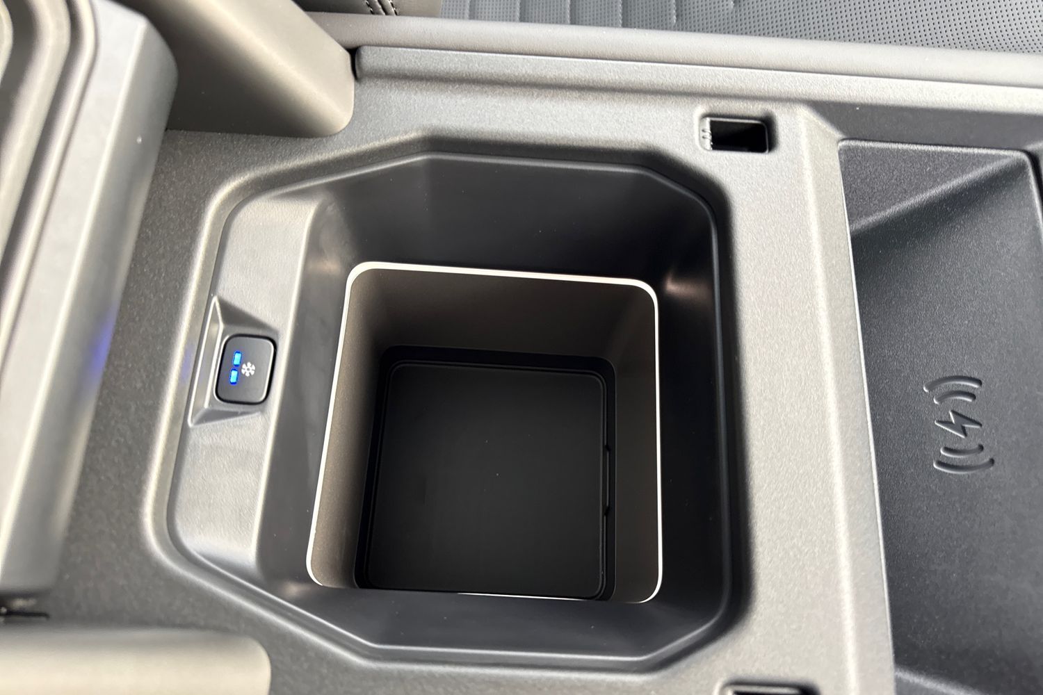 Used Land Rover Defender 110 2025 for sale - 76590427: Photo 51