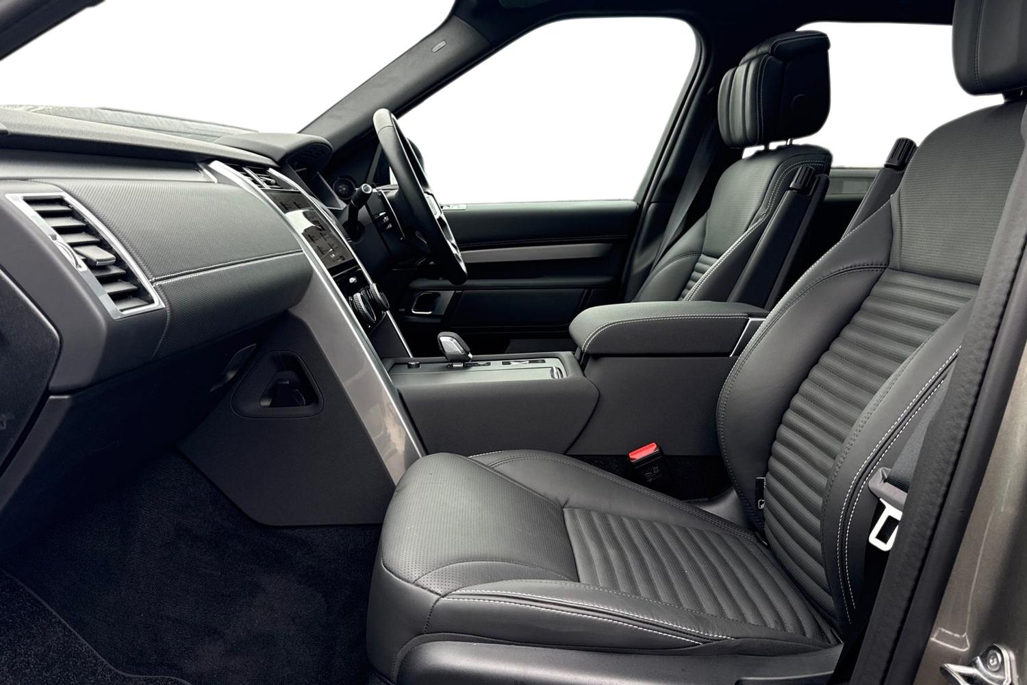 Used Land Rover Discovery 2025 for sale - 77383346: Photo 3