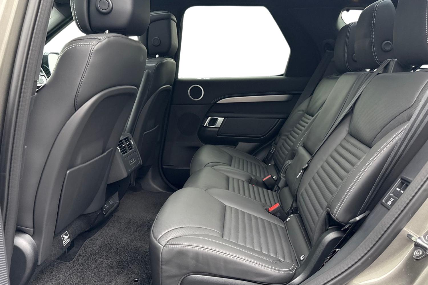 Used Land Rover Discovery 2025 for sale - 77383346: Photo 4