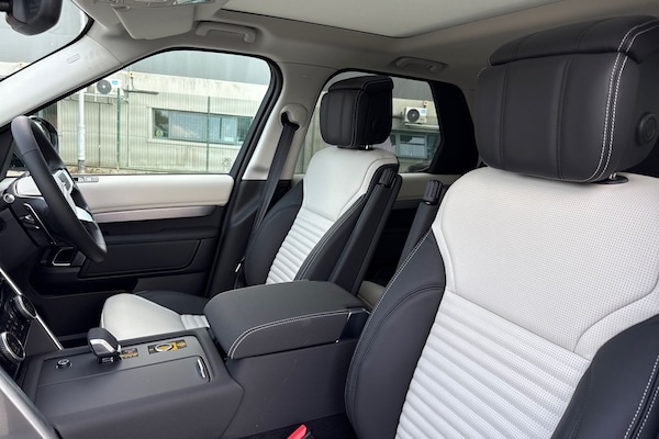 Used Land Rover Discovery 2025 for sale - 74764233: Photo 11