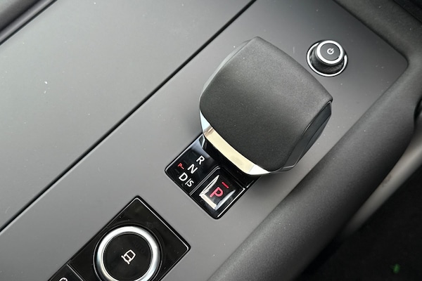 Used Land Rover Discovery 2025 for sale - 74764233: Photo 16