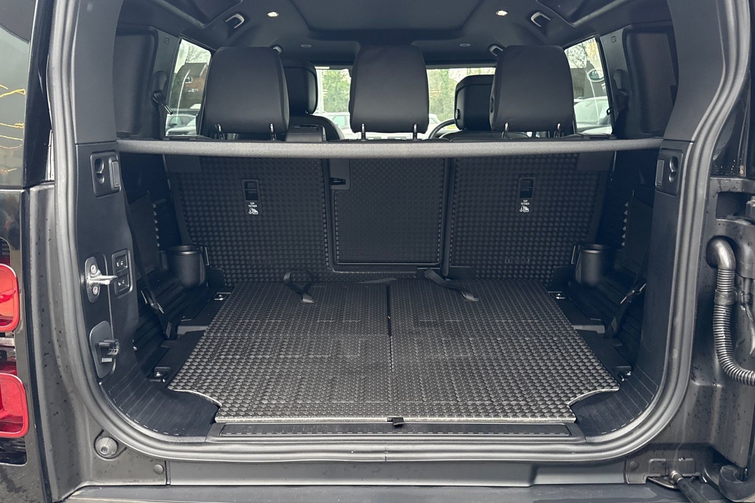 Used Land Rover Defender 2025 for sale - 77374303: Photo 11