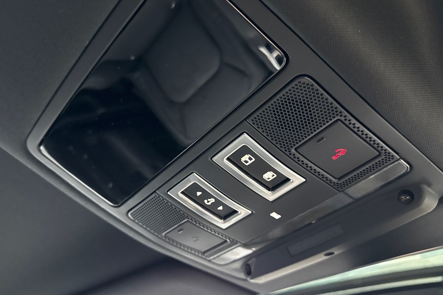 Used Land Rover Defender 2025 for sale - 77374303: Photo 24