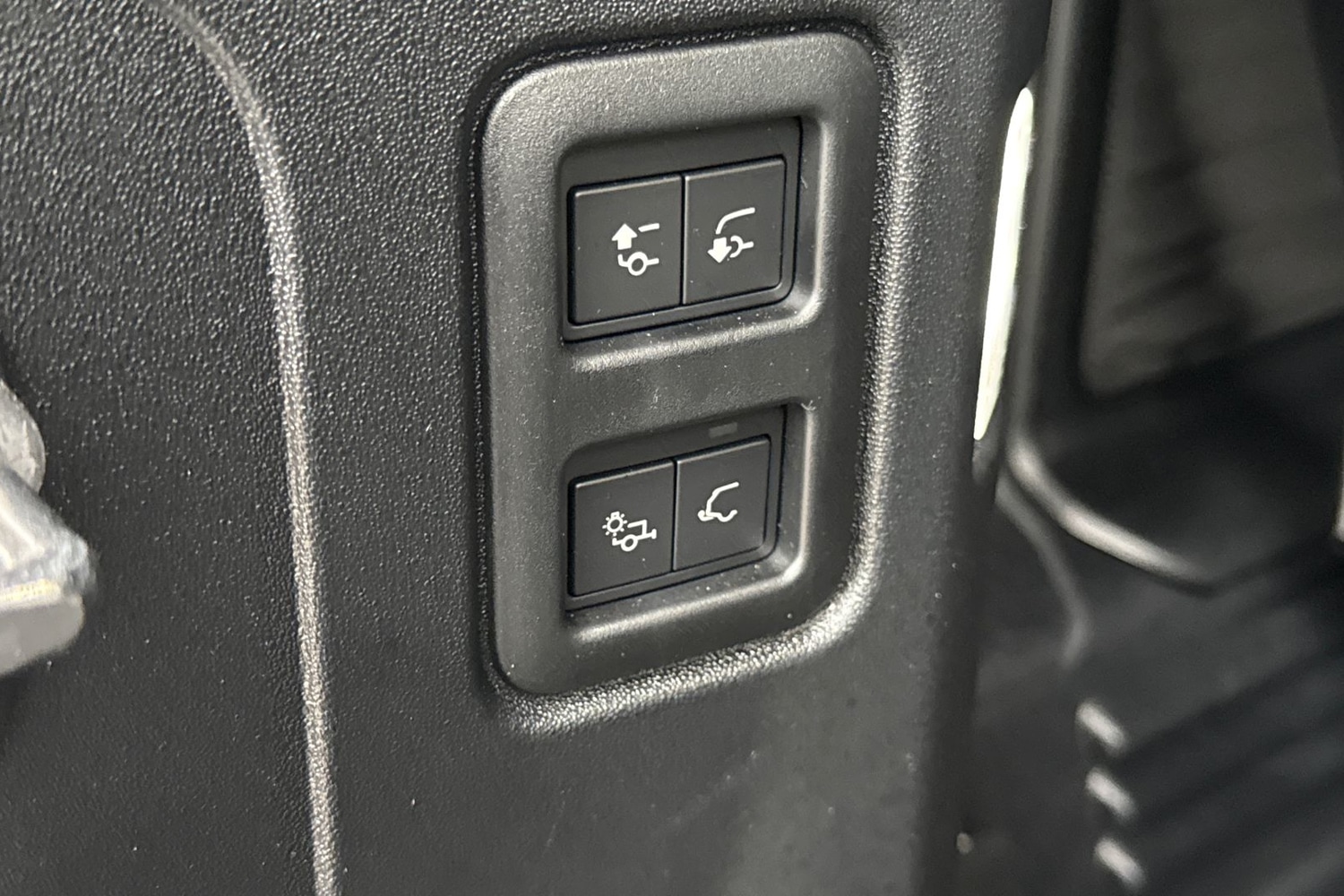 Used Land Rover Defender 2025 for sale - 77374303: Photo 28