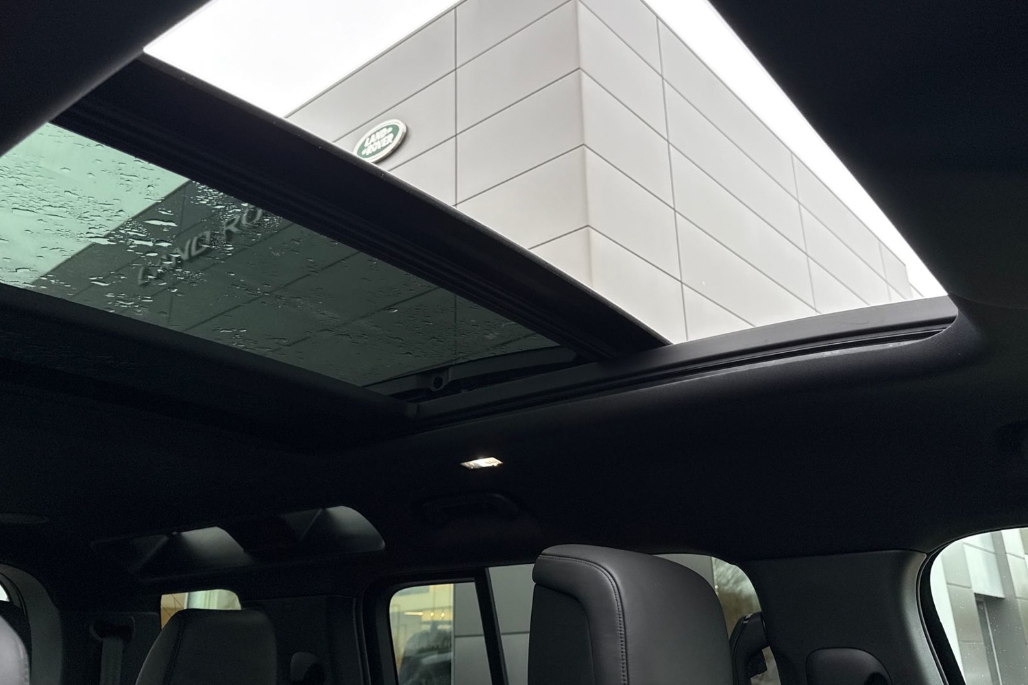 Used Land Rover Defender 2025 for sale - 77374303: Photo 33