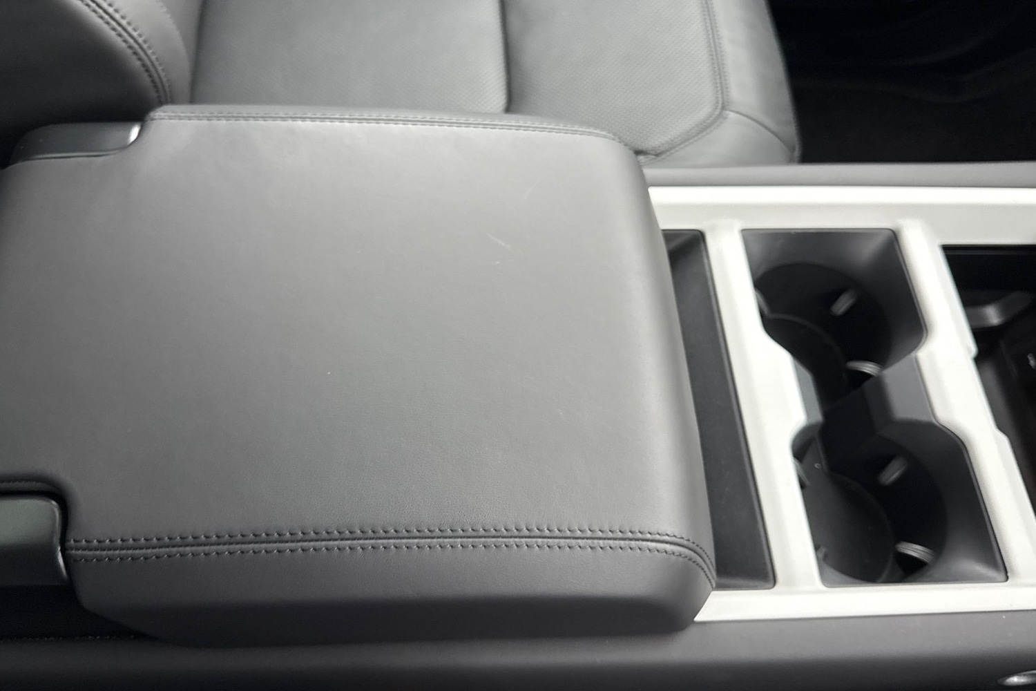 Used Land Rover Defender 2025 for sale - 77374303: Photo 47