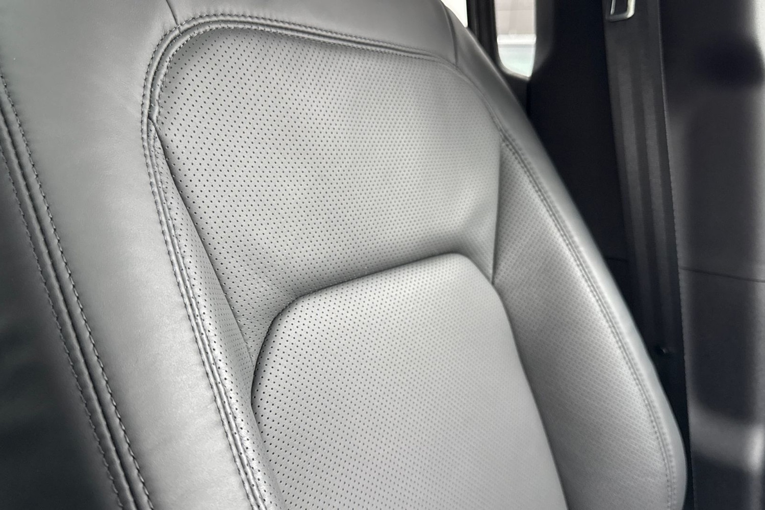 Used Land Rover Defender 2025 for sale - 77374303: Photo 49