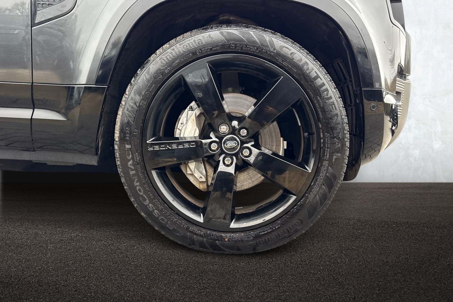 Used Land Rover Defender 2025 for sale - 77374303: Photo 9