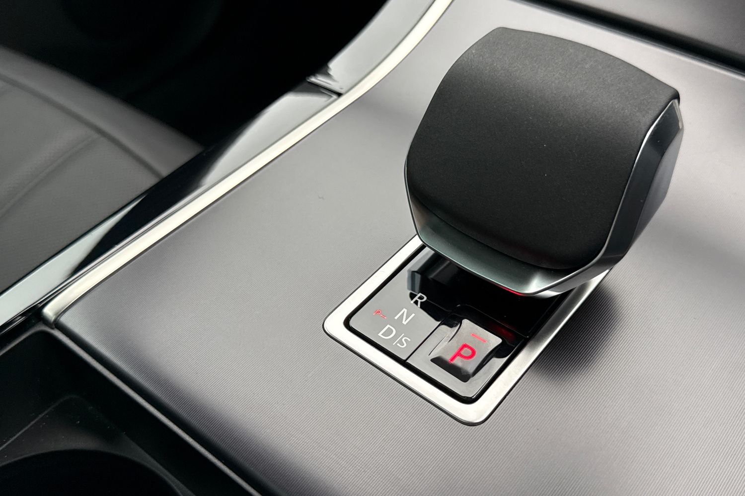 Used Land Rover Range Rover Evoque 2025 for sale - 76272476: Photo 16