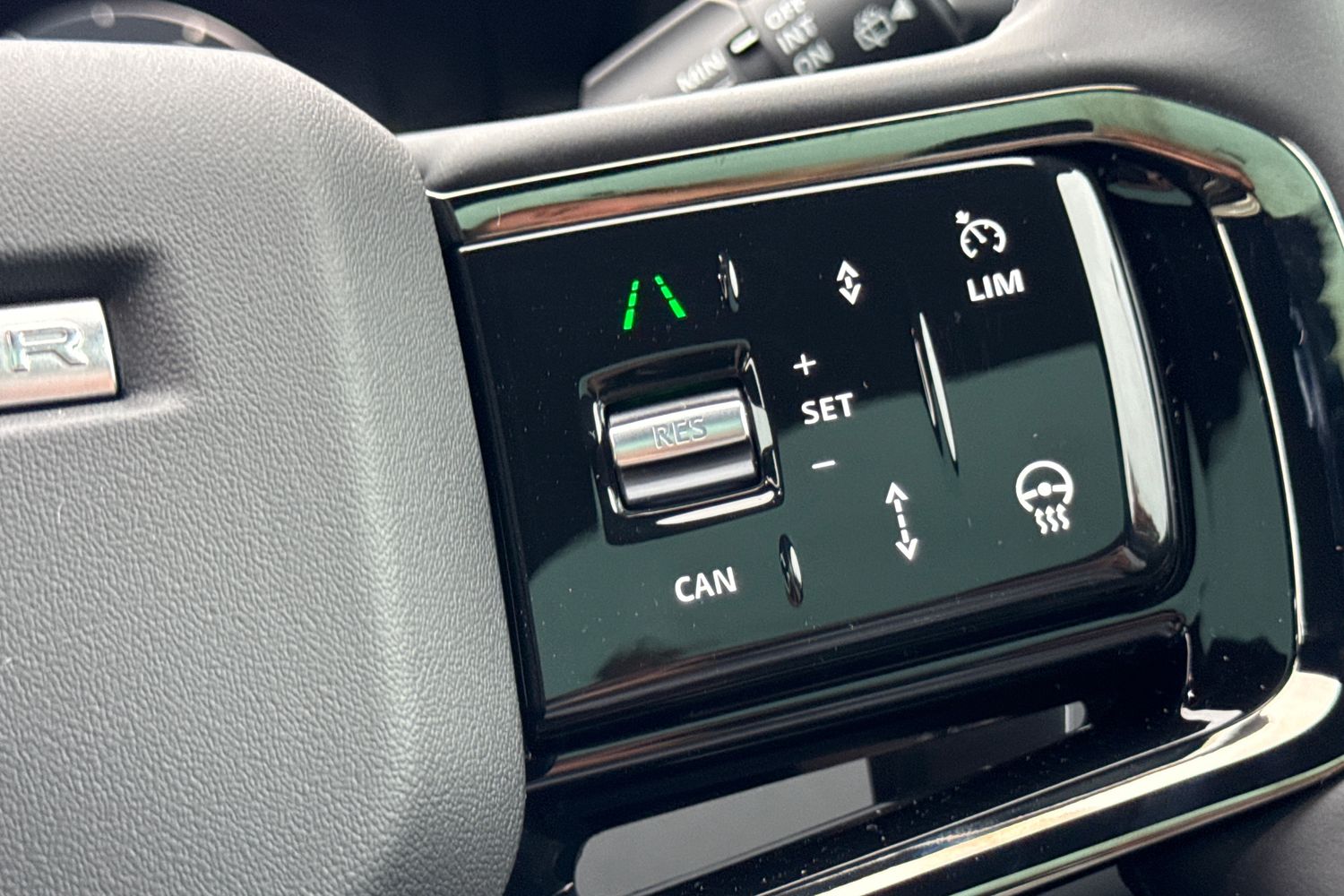 Used Land Rover Range Rover Evoque 2025 for sale - 76272476: Photo 18