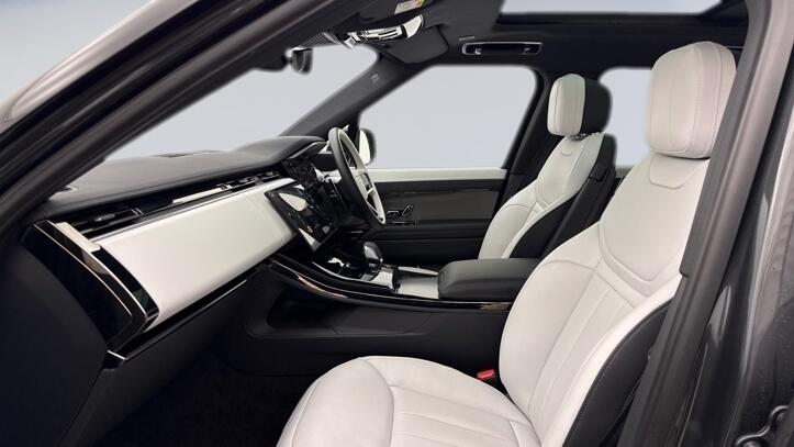 Used Land Rover Range Rover Sport 2025 for sale - 77211587: Photo 3