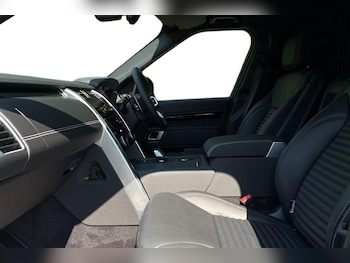 Used Land Rover Discovery 2026 for sale - 79173064: Photo
