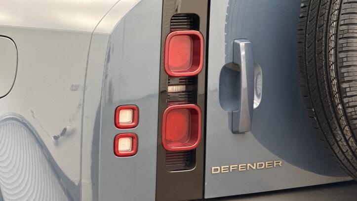Used Land Rover Defender 2024 for sale - 77211560: Photo 19