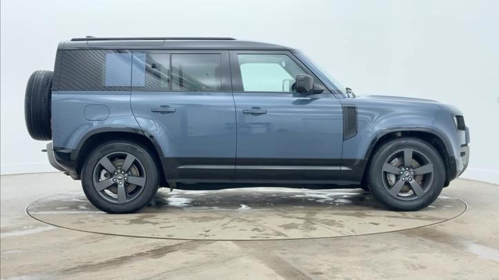 Used Land Rover Defender 2024 for sale - 77211560: Photo 6