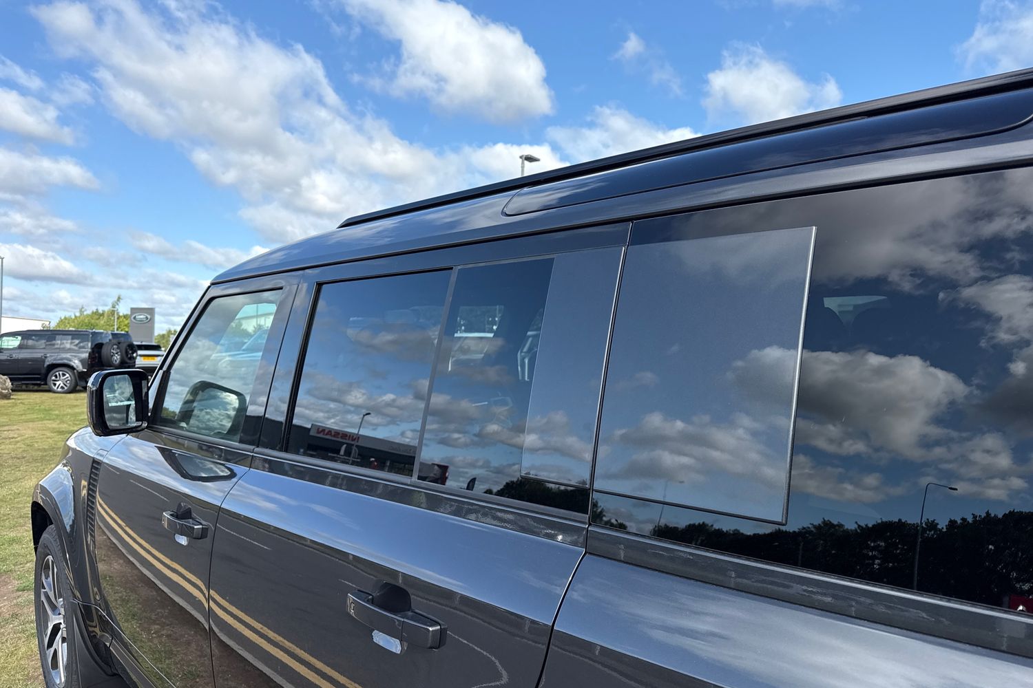 Used Land Rover Defender 110 2025 for sale - 75819777: Photo 25