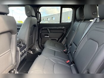 Used Land Rover Defender 110 2025 for sale - 75819777: Photo