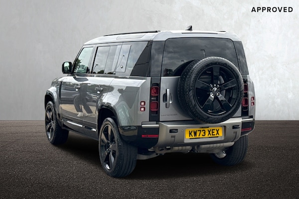 Used Land Rover Defender 110 2023 for sale - 76220295: Photo 2