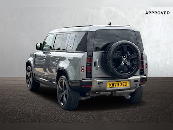 Used Land Rover Defender 110 2023 for sale - 76220295: Photo 2