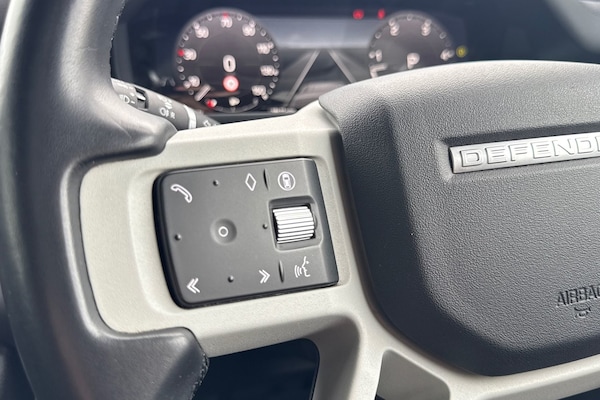 Used Land Rover Defender 110 2023 for sale - 76220295: Photo 48