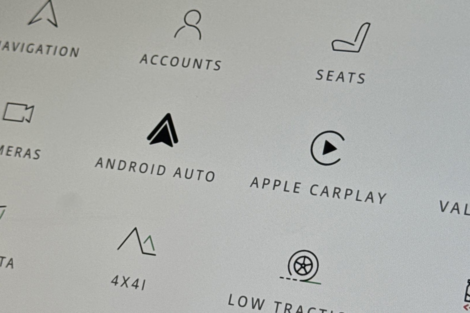 Used Land Rover Range Rover Velar 2025 for sale - 76649203: Photo 35