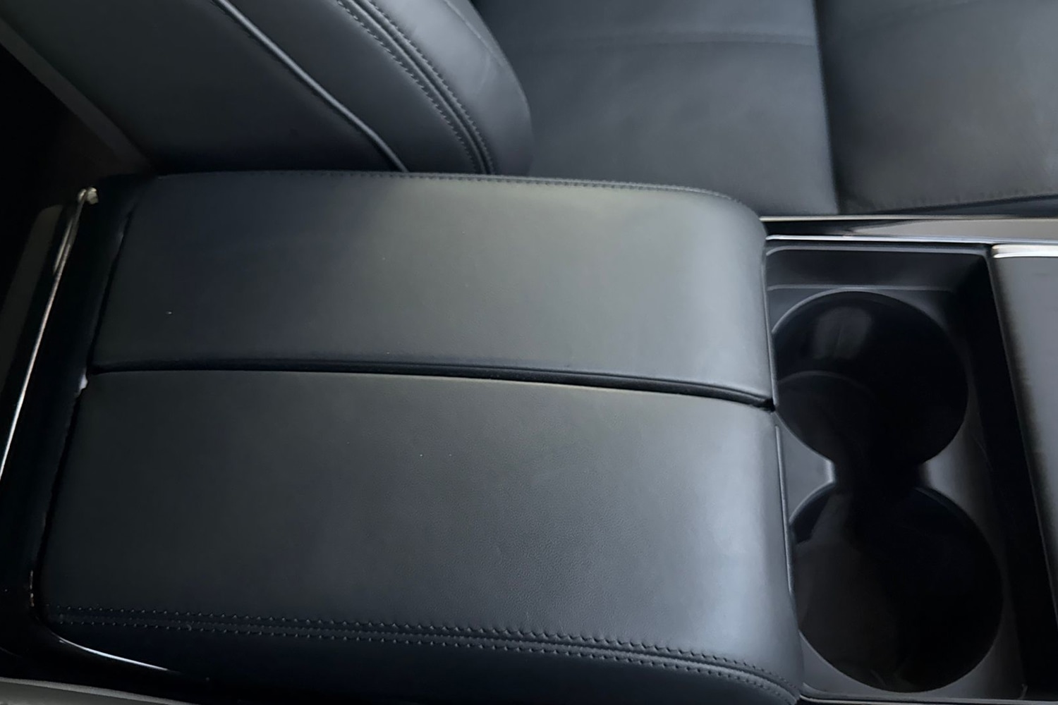 Used Land Rover Range Rover Velar 2025 for sale - 76649203: Photo 44