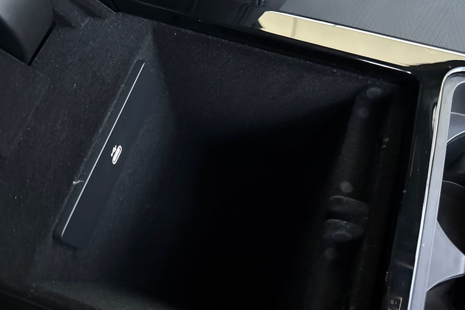 Used Land Rover Range Rover Velar 2025 for sale - 76649203: Photo 46