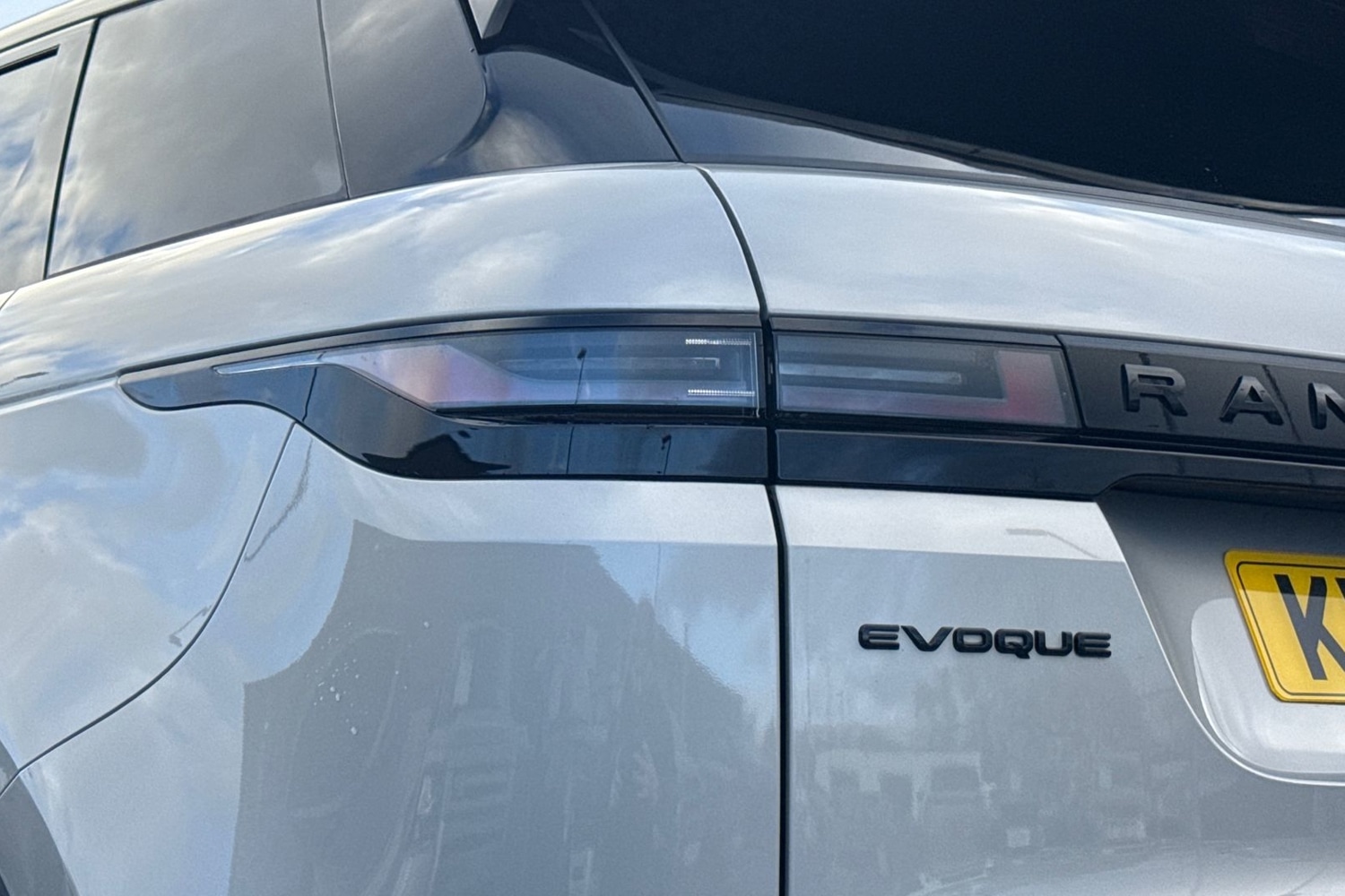Used Land Rover Range Rover Evoque 2024 for sale - 77135414: Photo 20