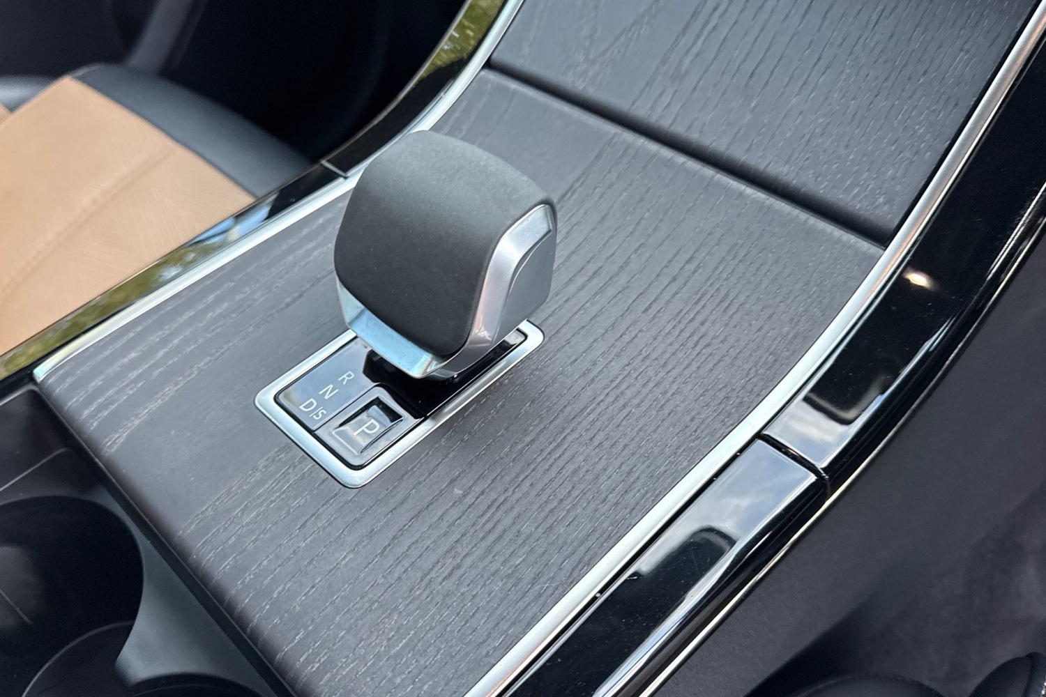 Used Land Rover Range Rover Velar 2023 for sale - 76789539: Photo 14