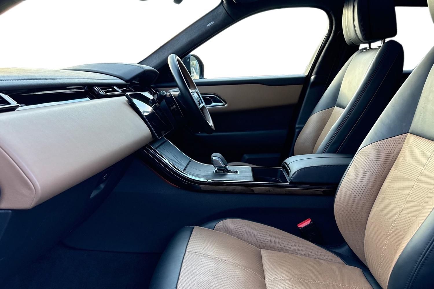 Used Land Rover Range Rover Velar 2023 for sale - 76789539: Photo 3