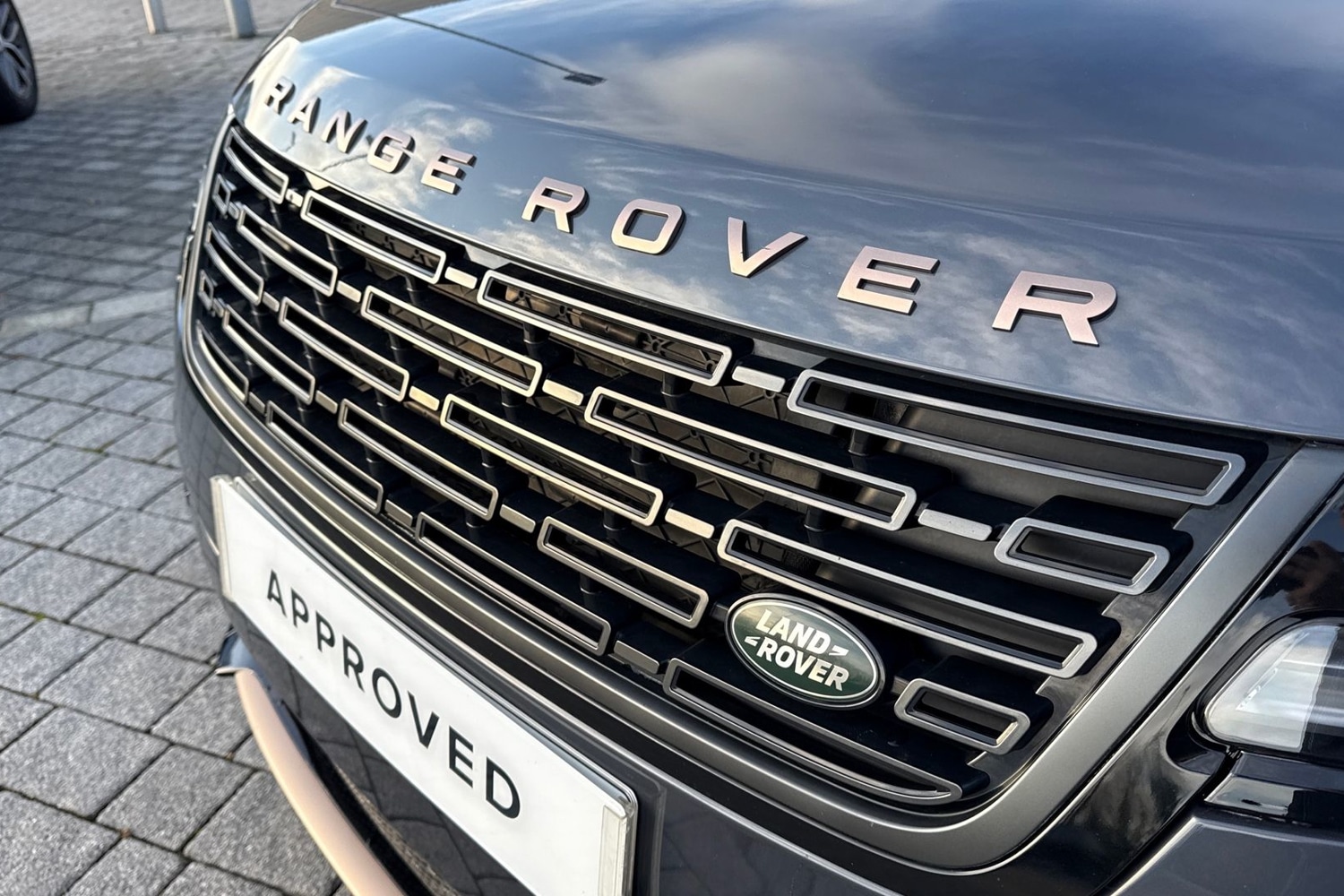 Used Land Rover Range Rover Velar 2023 for sale - 76789539: Photo 30