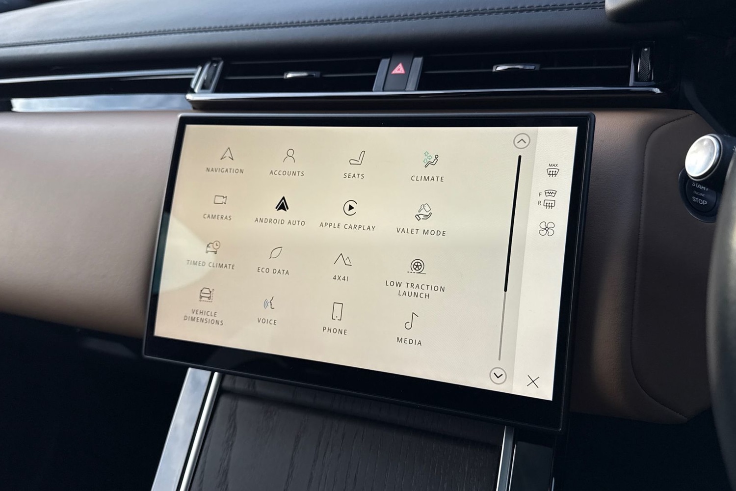 Used Land Rover Range Rover Velar 2023 for sale - 76789539: Photo 39