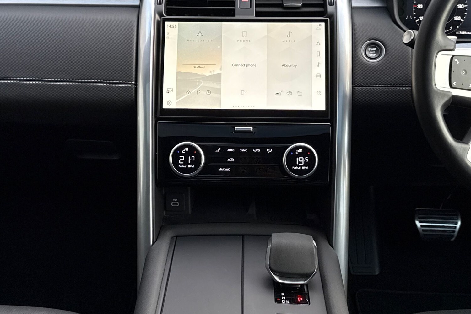 Used Land Rover Discovery 2024 for sale - 76855027: Photo 15