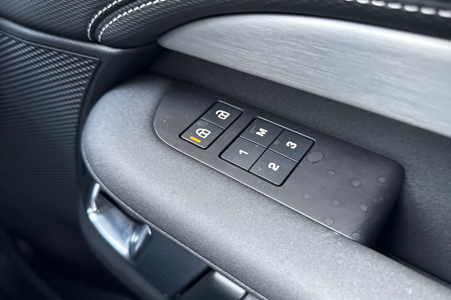 Used Land Rover Discovery 2024 for sale - 76855027: Photo 26